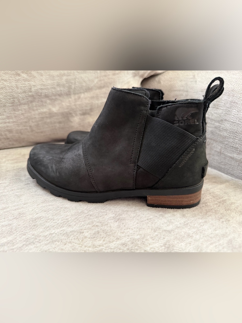 SOREL Black Leather Emilie Chelsea Style Pull On Booties Size 6.5
